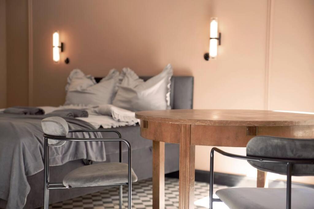 Elegant Apartment In The City Center Wrocław Buitenkant foto