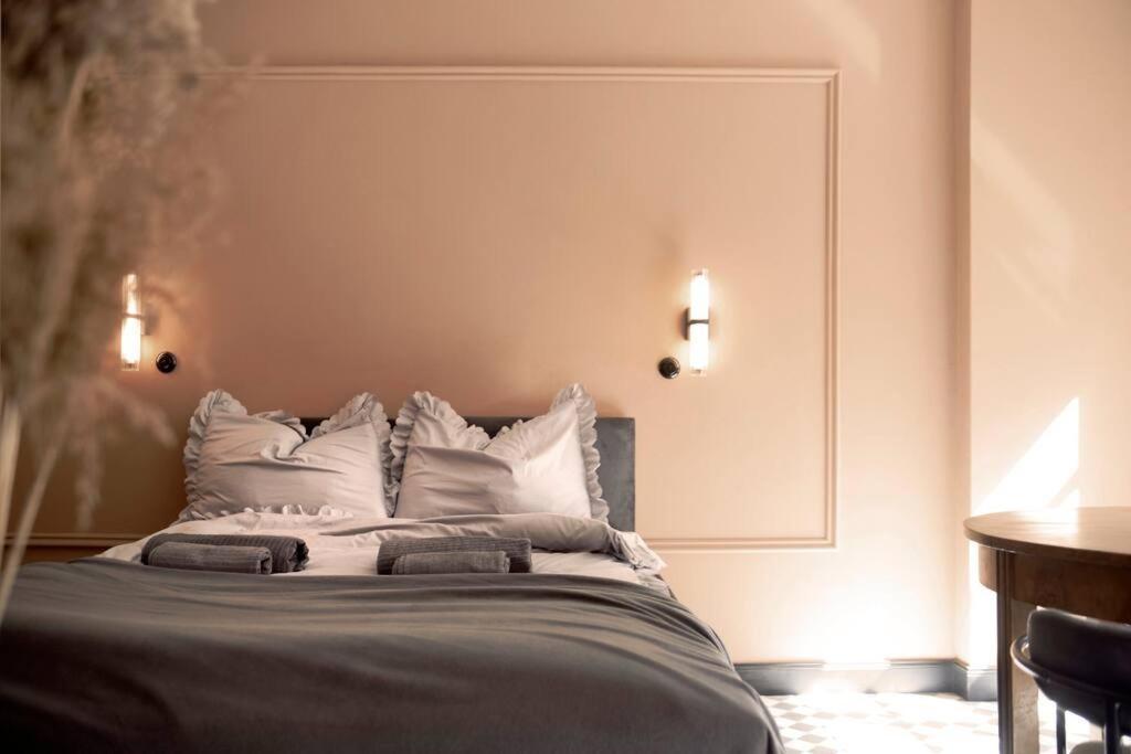 Elegant Apartment In The City Center Wrocław Buitenkant foto